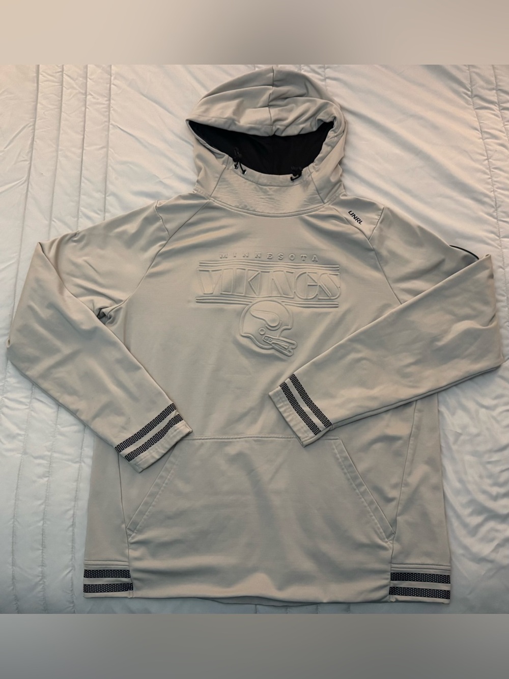 UNRL x Minnesota Vikings ’23 Crossover Hoodie No. 2 L Sand Limited Edition